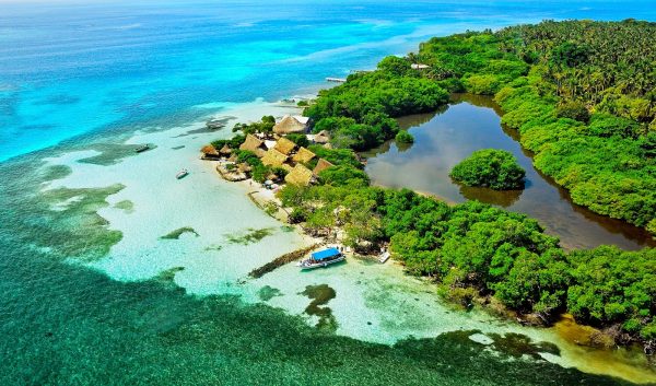 Archipiélago de San Bernardo, Isla Múcura, Colombia