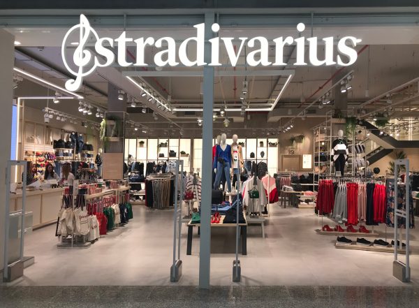 visual merchandising Stradivarius