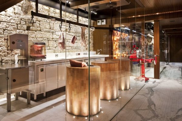Visual merchandising Victor Churchill